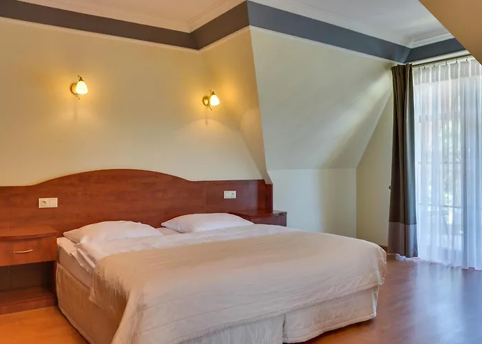 Zlota Iglica Inn Pogrzebien